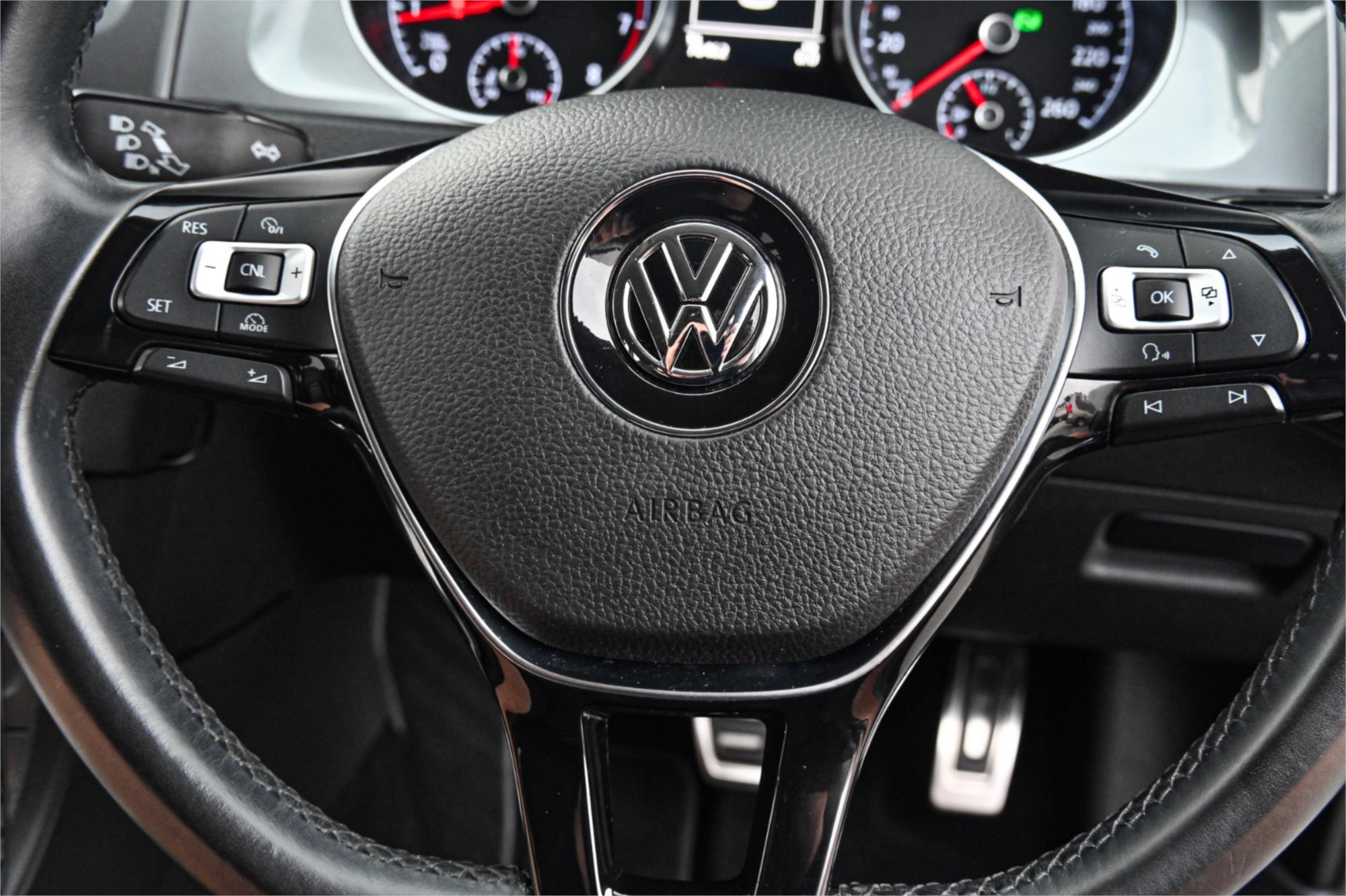 2016 VOLKSWAGEN GOLF AU MY16 ALLTRACK 132 TSI 6 SP AUTO DIRECT SHIFT 4D WAGON