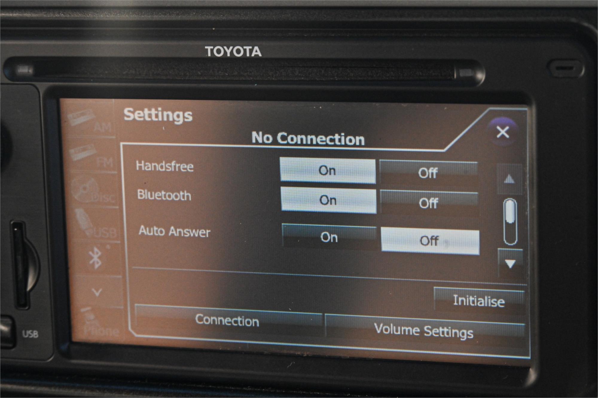 2013 TOYOTA COROLLA ZRE182R ASCENT 6 SP MANUAL 5D HATCHBACK