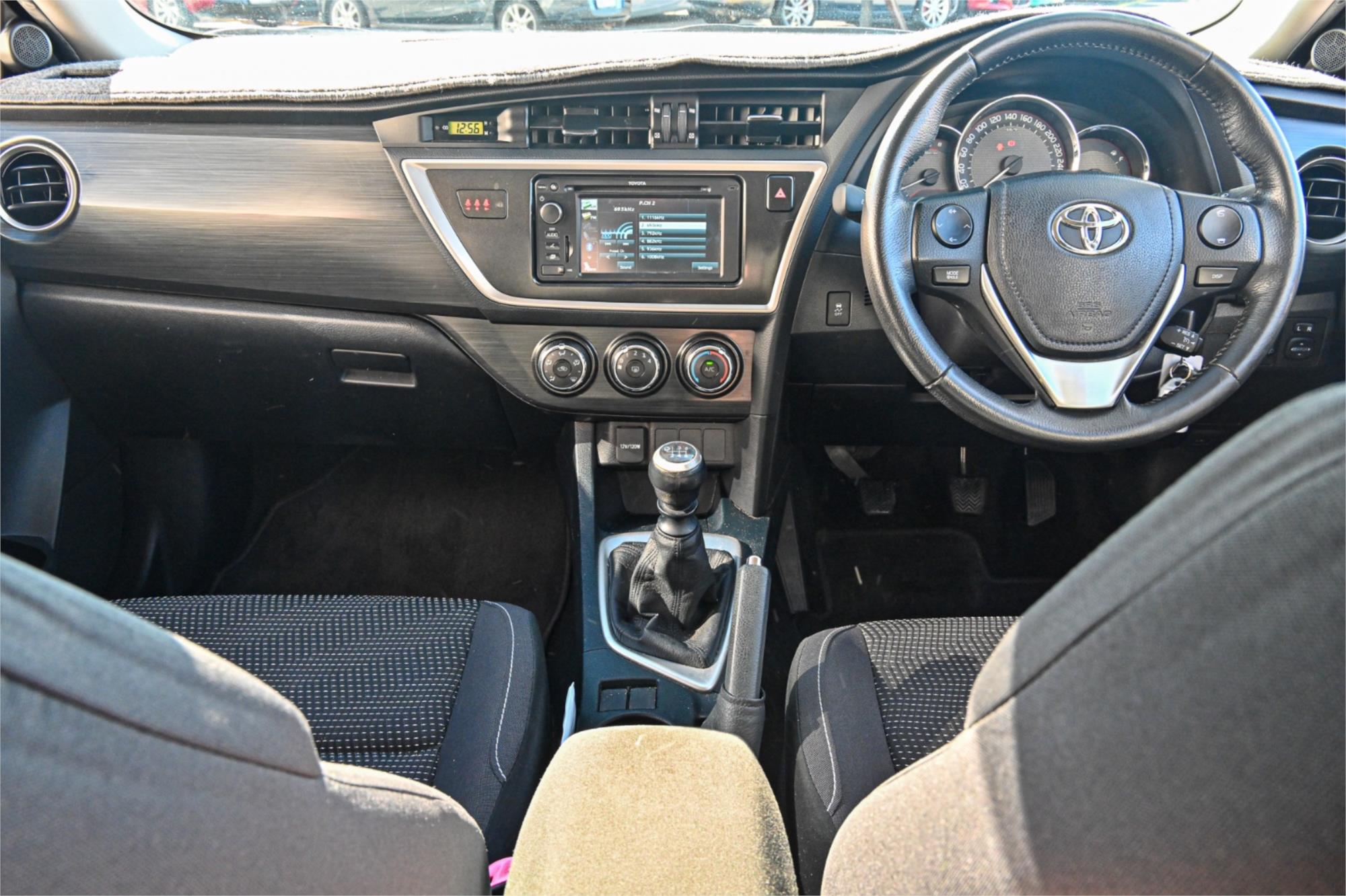 2013 TOYOTA COROLLA ZRE182R ASCENT 6 SP MANUAL 5D HATCHBACK