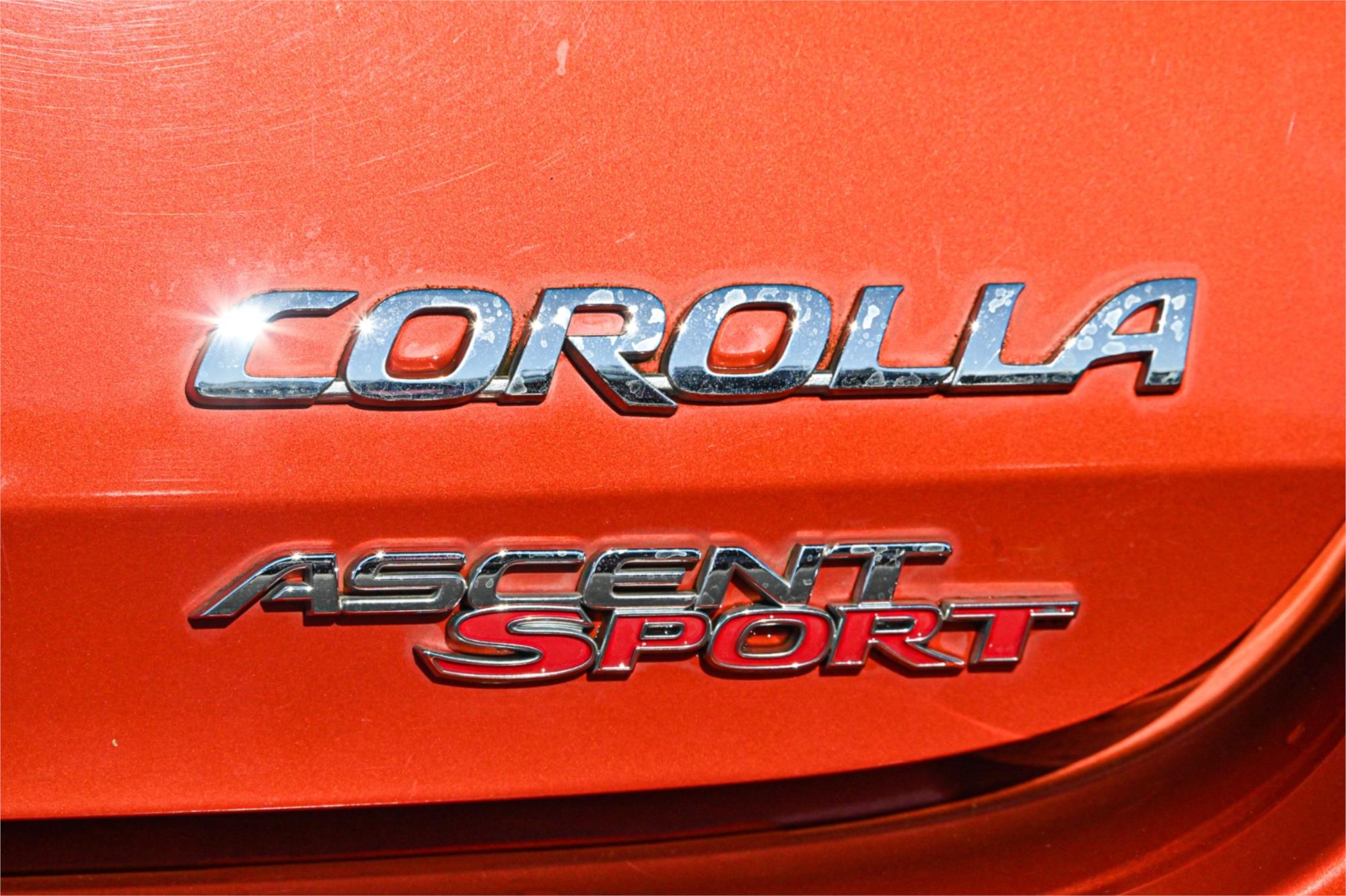 2013 TOYOTA COROLLA ZRE182R ASCENT 6 SP MANUAL 5D HATCHBACK