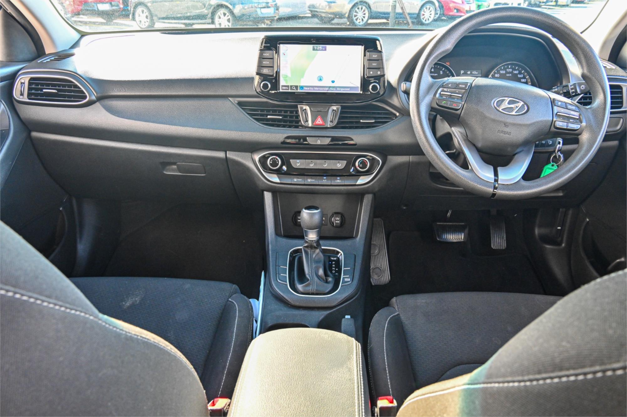 2017 HYUNDAI i30 PD ACTIVE 6 SP AUTO SEQUENTIAL 4D HATCHBACK