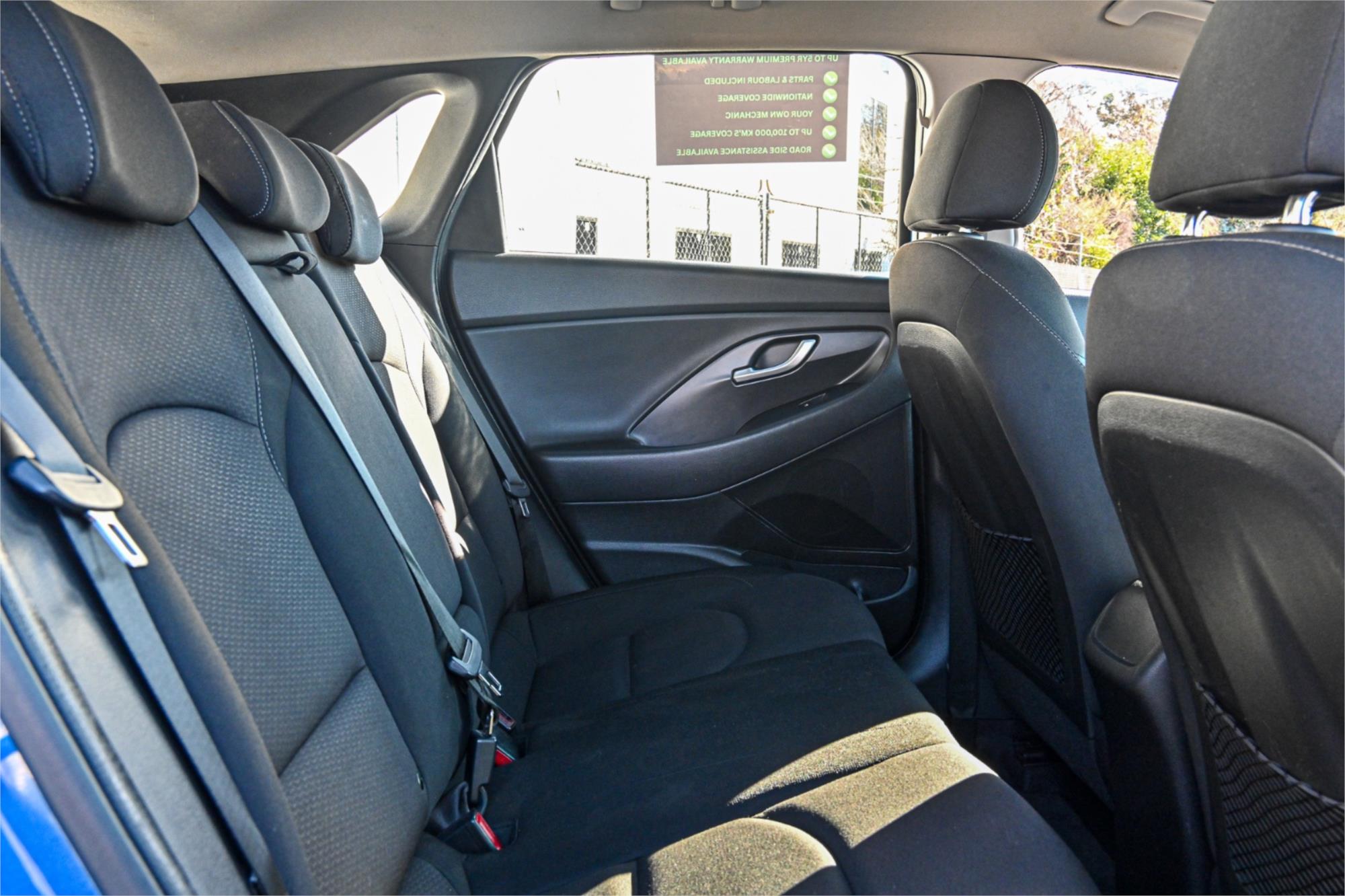 2017 HYUNDAI i30 PD ACTIVE 6 SP AUTO SEQUENTIAL 4D HATCHBACK