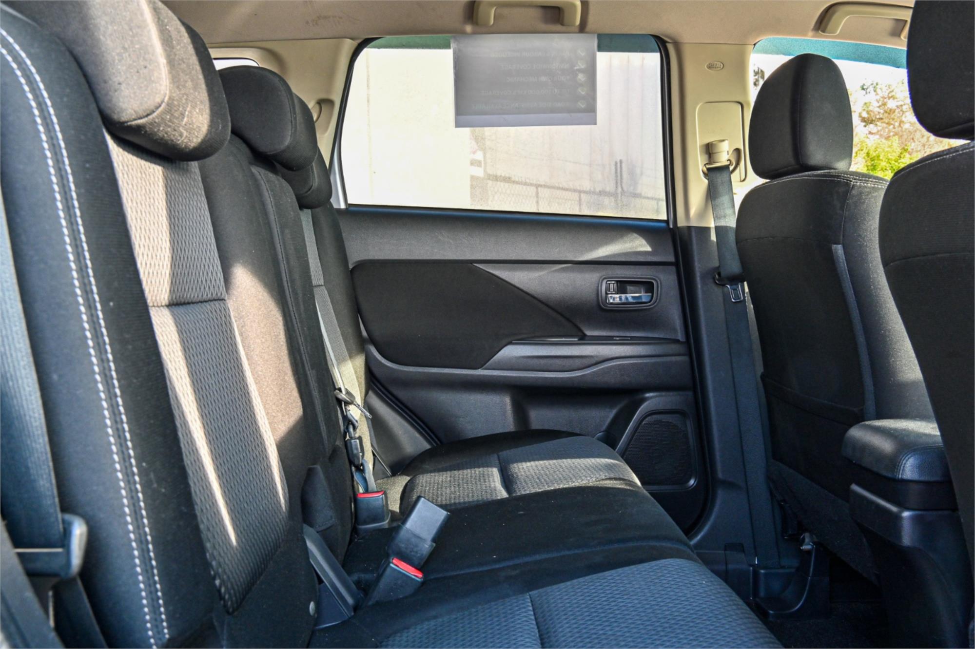 2017 MITSUBISHI OUTLANDER ZK MY17 LS (4x2) CONTINUOUS VARIABLE 4D WAGON