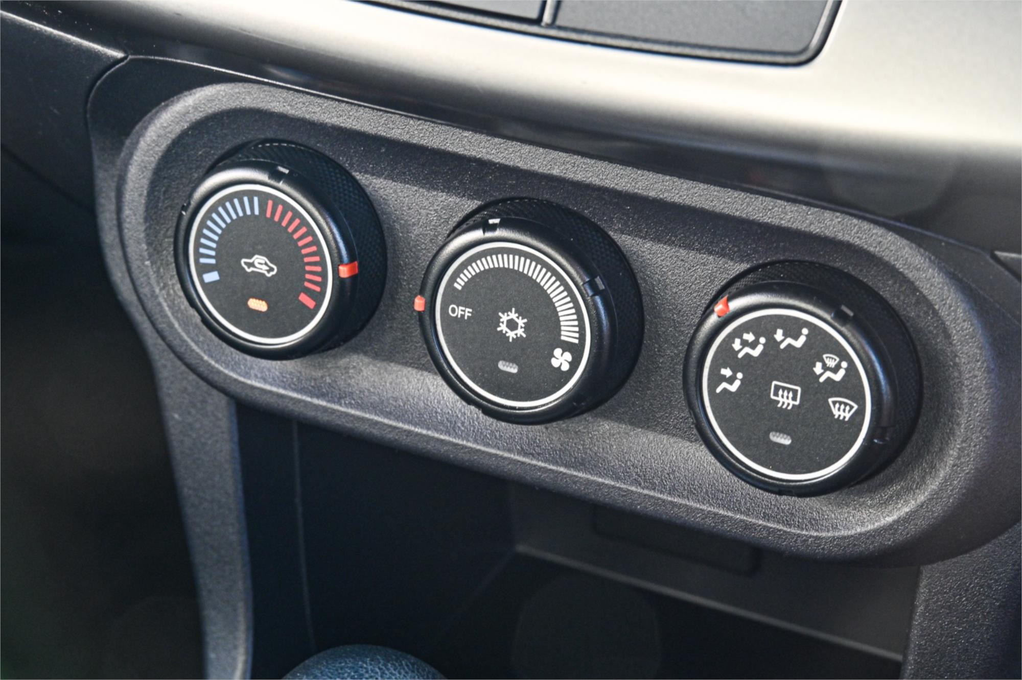 2014 MITSUBISHI LANCER CJ MY14 ES CVT AUTO 6 SP SEQUENTIAL 4D SEDAN