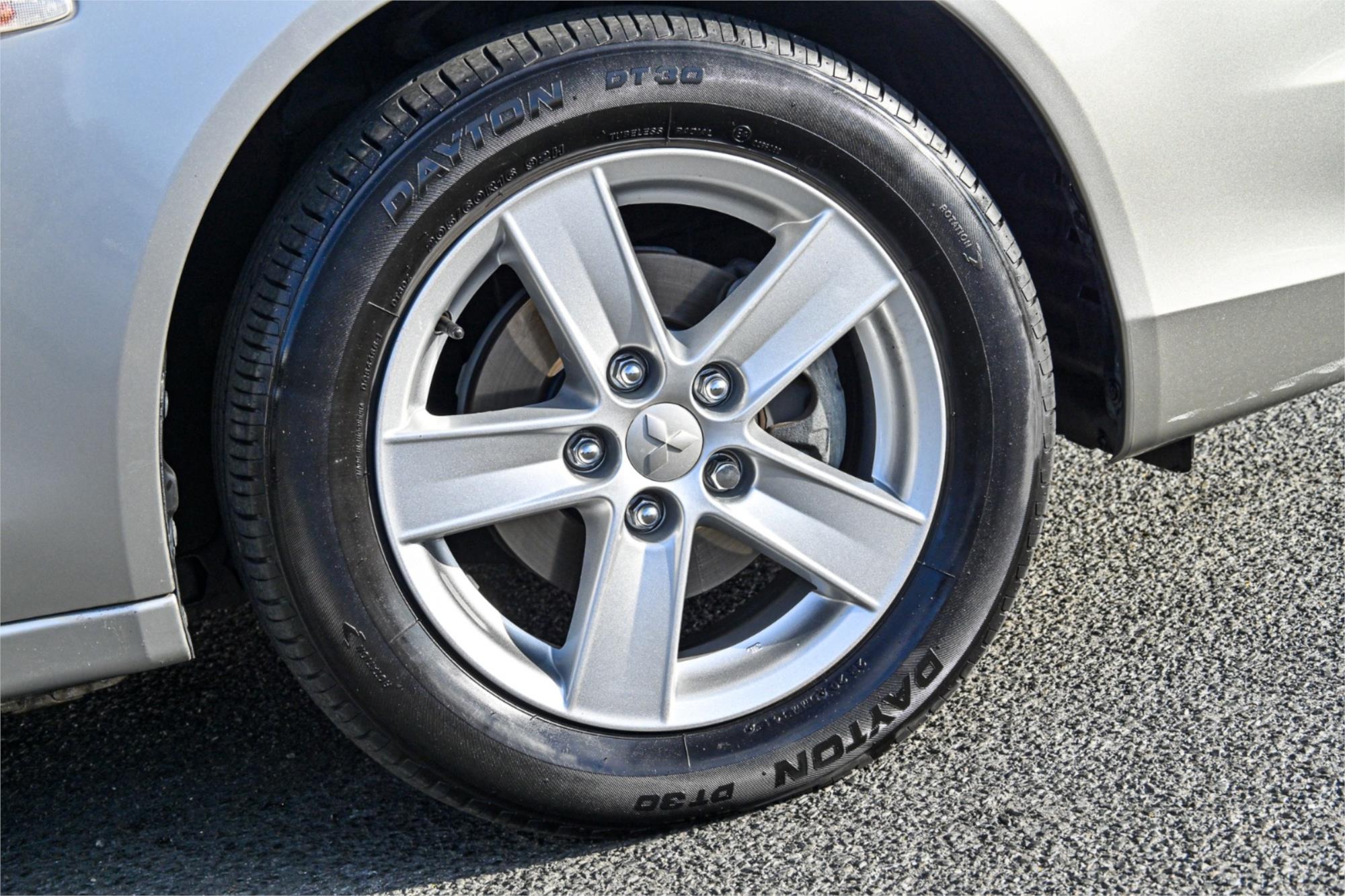 2014 MITSUBISHI LANCER CJ MY14 ES CVT AUTO 6 SP SEQUENTIAL 4D SEDAN