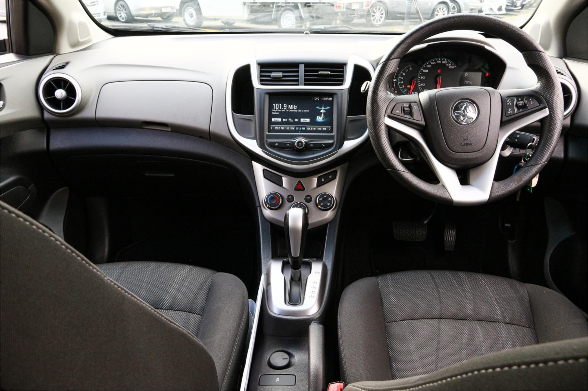 2017 HOLDEN BARINA TM MY17 LS 6 SP AUTOMATIC 5D HATCHBACK