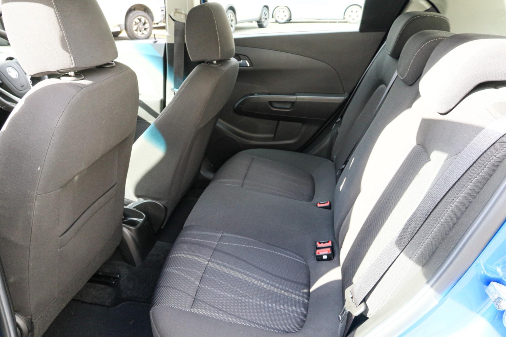 2017 HOLDEN BARINA TM MY17 LS 6 SP AUTOMATIC 5D HATCHBACK