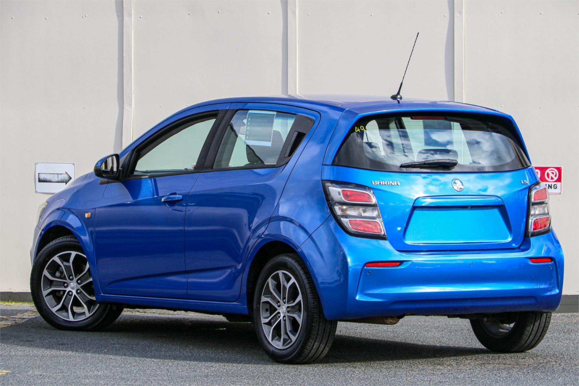 2017 HOLDEN BARINA TM MY17 LS 6 SP AUTOMATIC 5D HATCHBACK