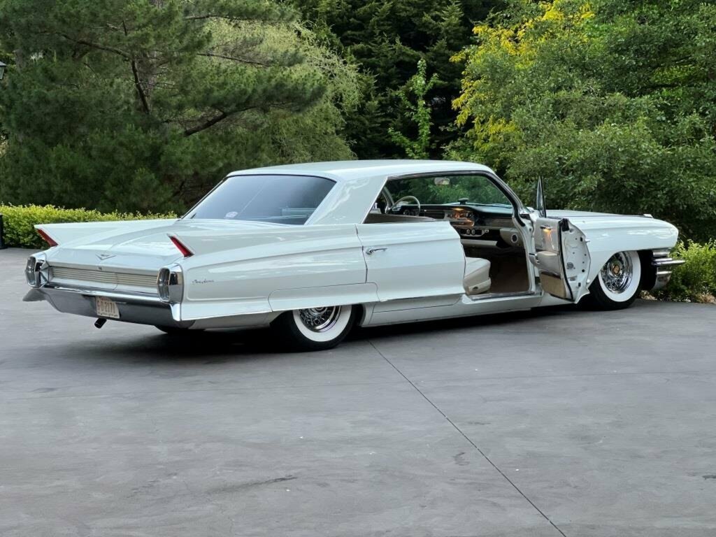 1962 CADILLAC DE VILLE PARK AVENUE 4 SP AUTOMATIC 4D HARDTOP
