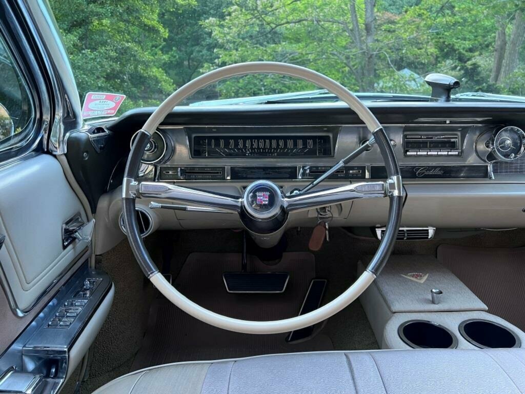 1962 CADILLAC DE VILLE PARK AVENUE 4 SP AUTOMATIC 4D HARDTOP