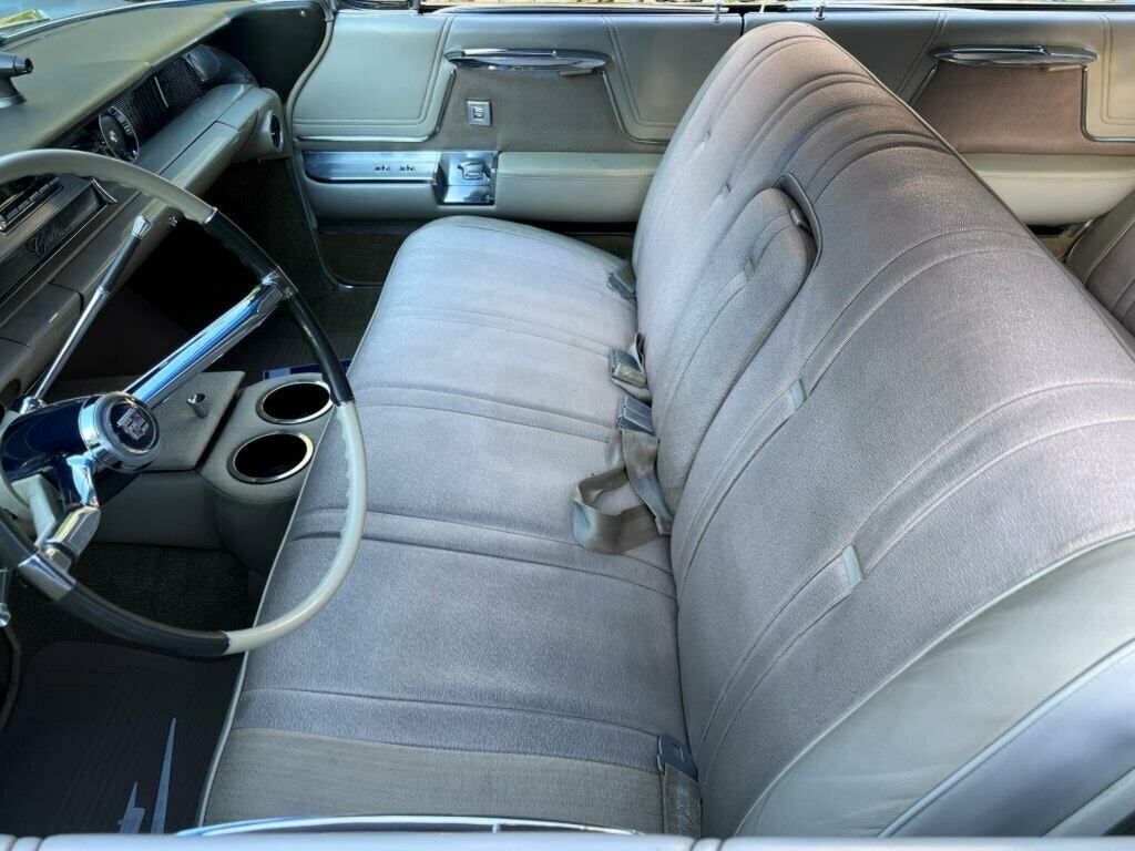 1962 CADILLAC DE VILLE PARK AVENUE 4 SP AUTOMATIC 4D HARDTOP