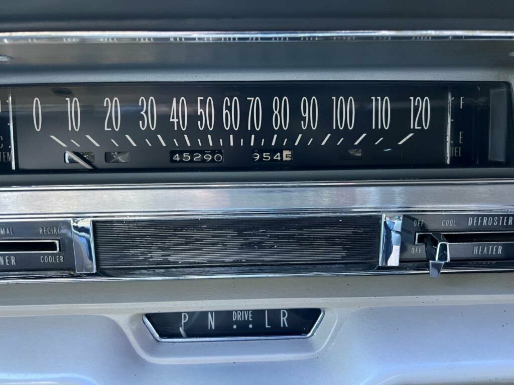 1962 CADILLAC DE VILLE PARK AVENUE 4 SP AUTOMATIC 4D HARDTOP