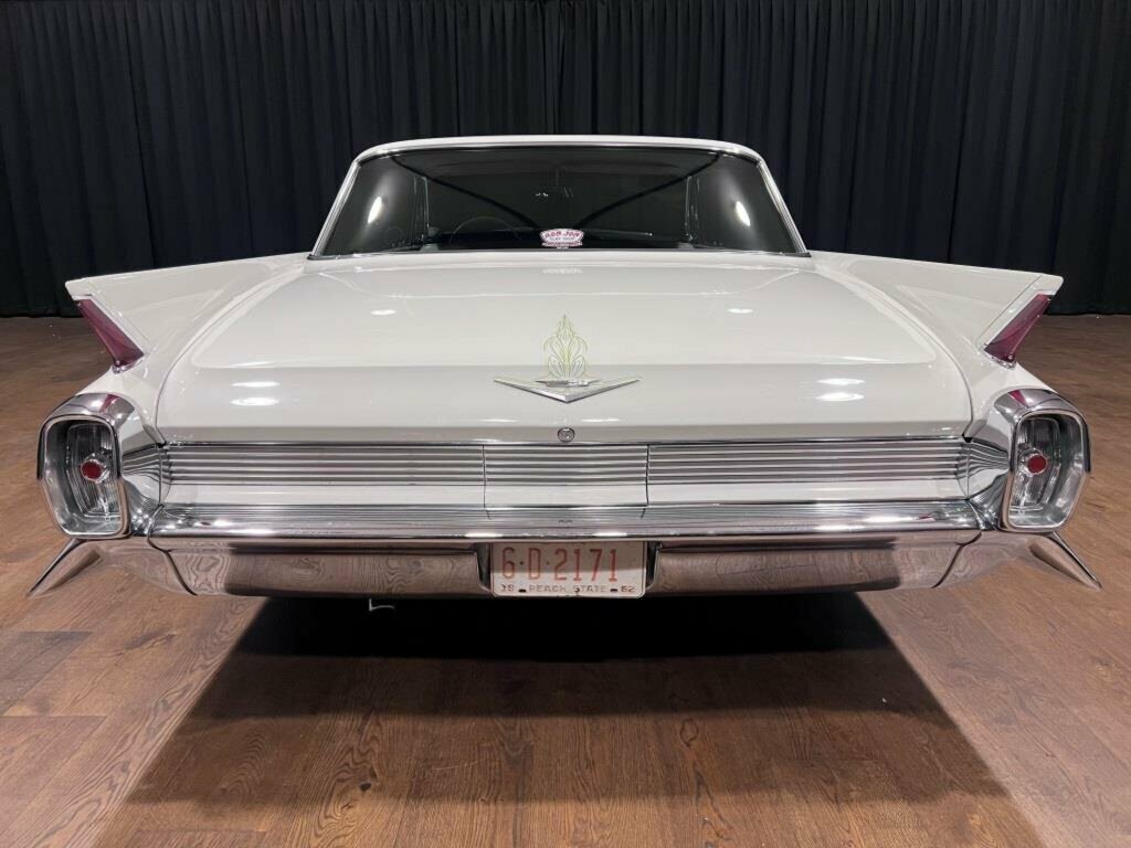 1962 CADILLAC DE VILLE PARK AVENUE 4 SP AUTOMATIC 4D HARDTOP