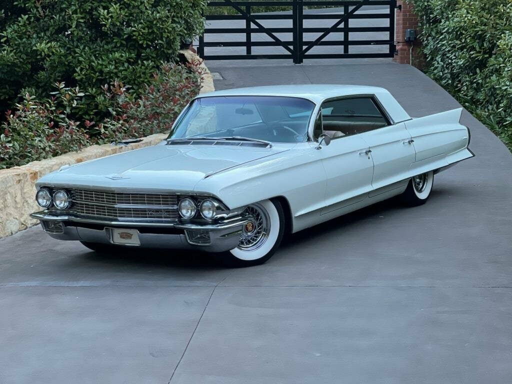 1962 CADILLAC DE VILLE PARK AVENUE 4 SP AUTOMATIC 4D HARDTOP