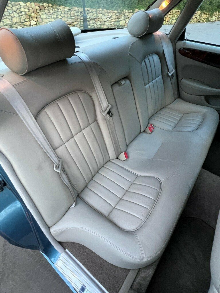 1998 JAGUAR XJ8 3.2 5 SP AUTOMATIC 4D SALOON