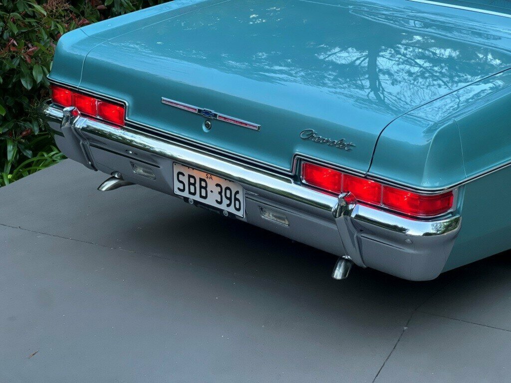 1966 CHEVROLET IMPALA SEDAN