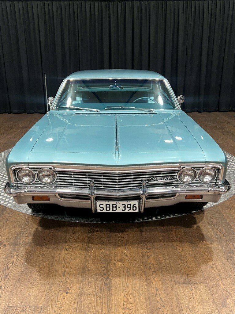 1966 CHEVROLET IMPALA SEDAN