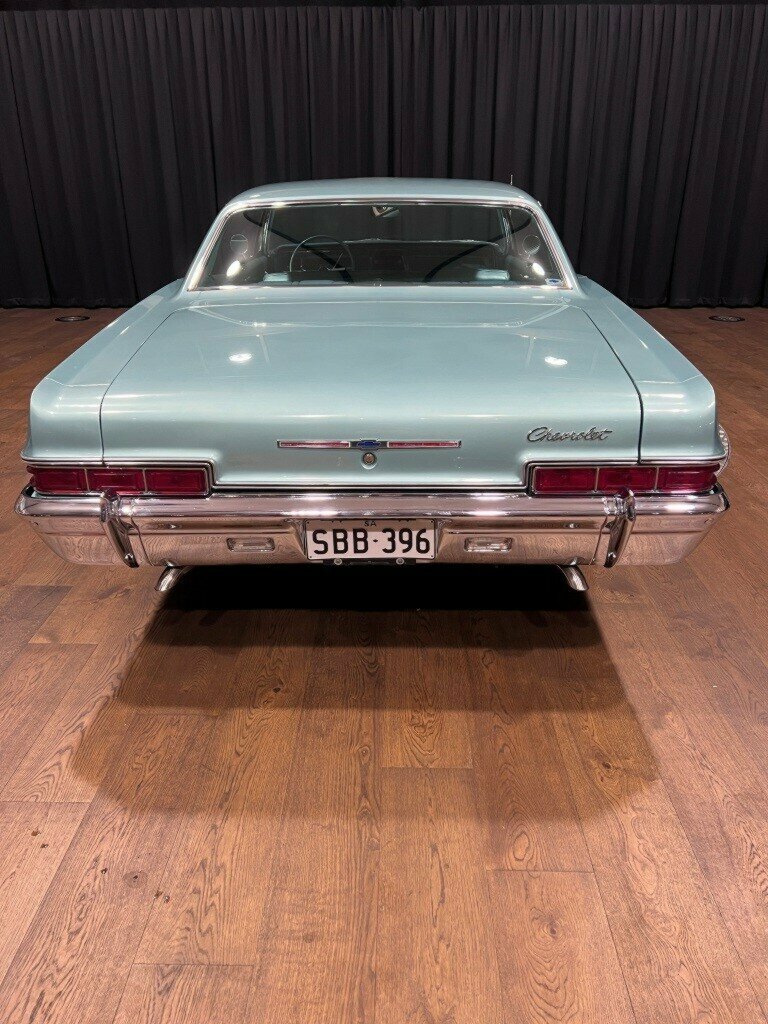 1966 CHEVROLET IMPALA SEDAN