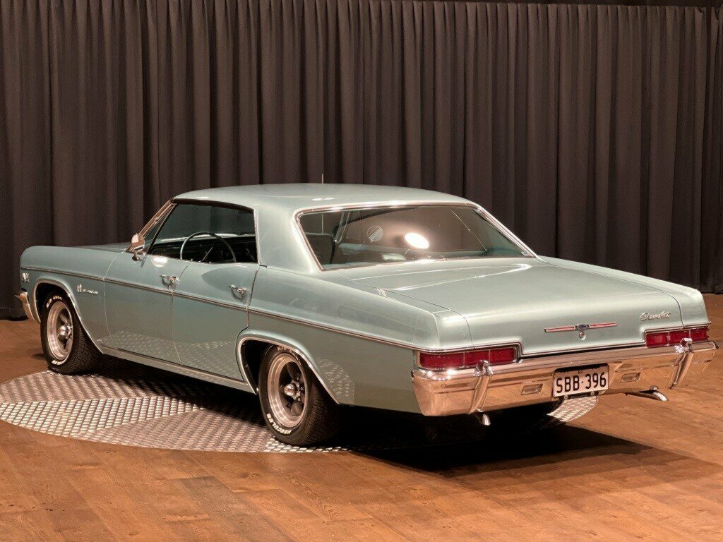 1966 CHEVROLET IMPALA SEDAN
