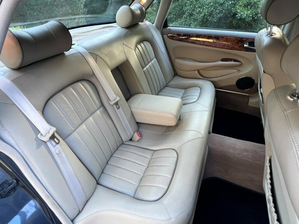 2002 JAGUAR XJ8 4.0 SPORT 5 SP AUTOMATIC 4D SALOON
