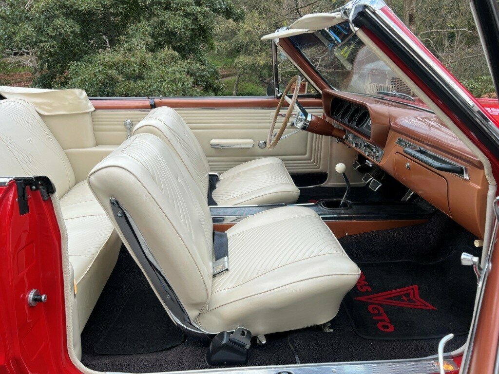 1965 PONTIAC LEMANS GTO 4 SP MANUAL 2D CONVERTIBLE