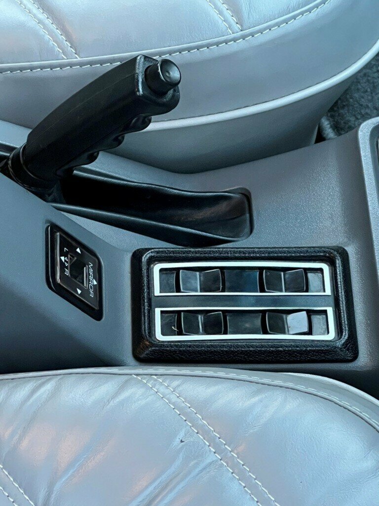 1985 HOLDEN HDT CALAIS DIRECTOR 3 SP AUTOMATIC 4D SEDAN