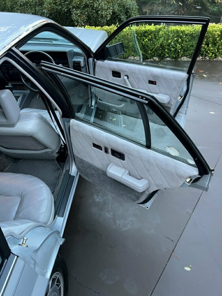 1985 HOLDEN HDT CALAIS DIRECTOR 3 SP AUTOMATIC 4D SEDAN