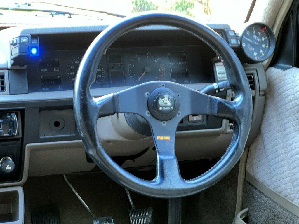 1986 HOLDEN COMMODORE VL SL 5 SP MANUAL 4D SEDAN