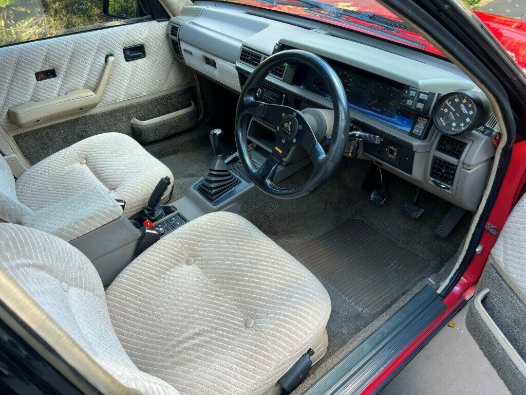 1986 HOLDEN COMMODORE VL SL 5 SP MANUAL 4D SEDAN