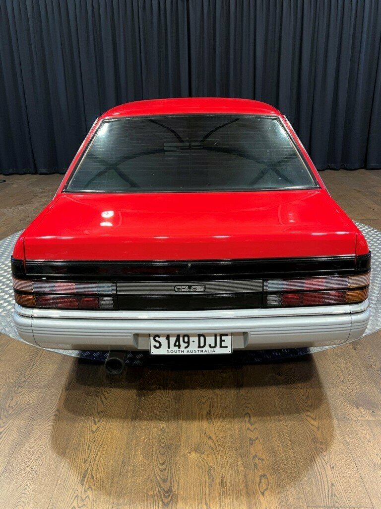 1986 HOLDEN COMMODORE VL SL 5 SP MANUAL 4D SEDAN