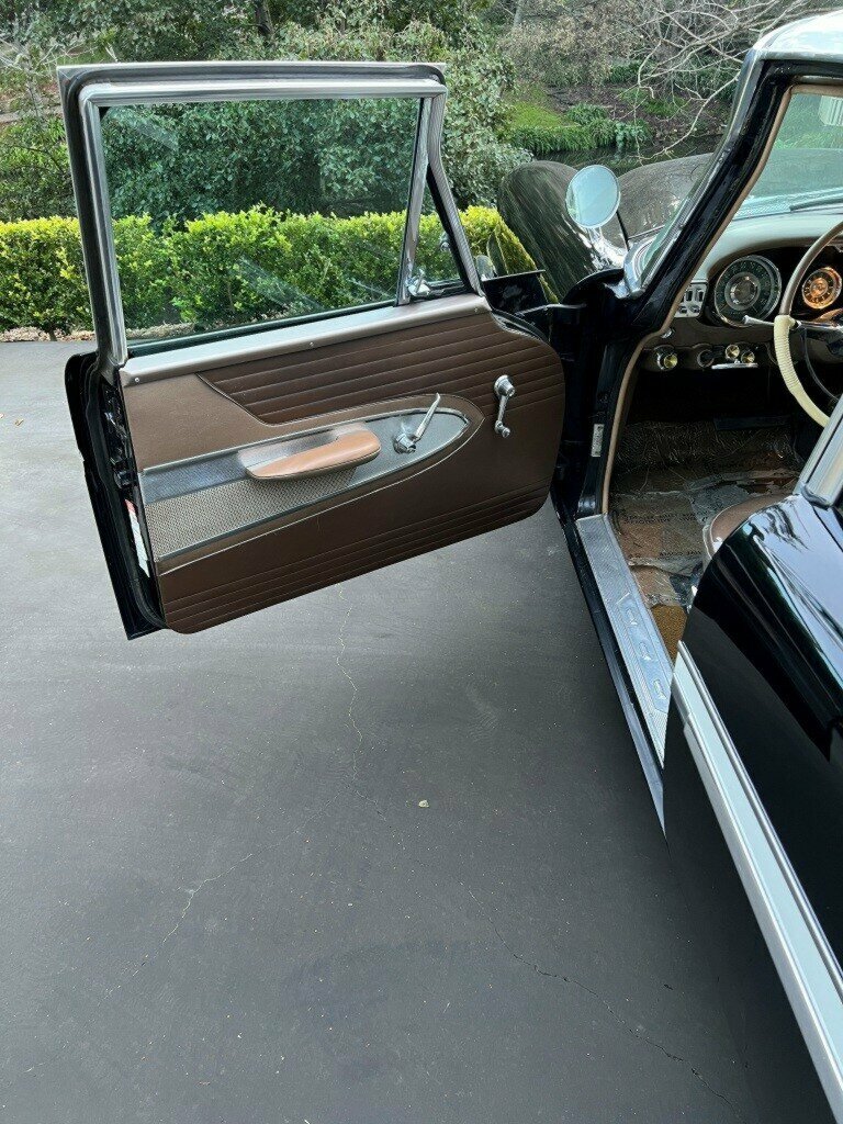 1958 CHRYSLER SARATOGA AUTOMATIC 4D SEDAN