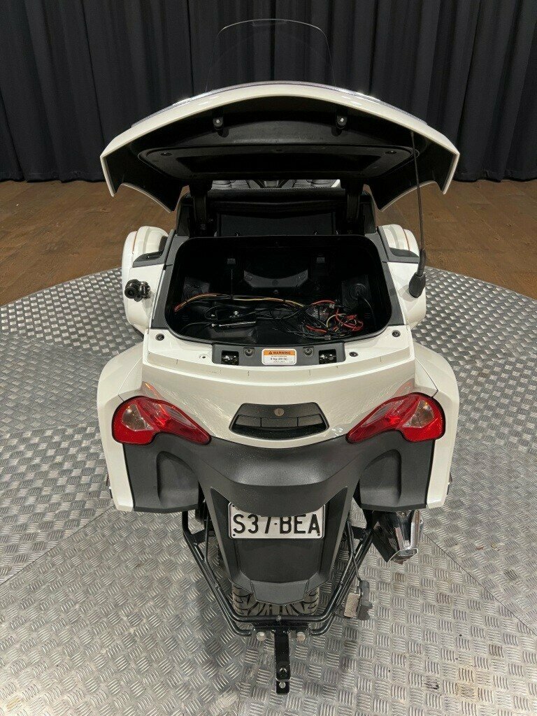 2016 CAN-AM SPYDER TRIKE