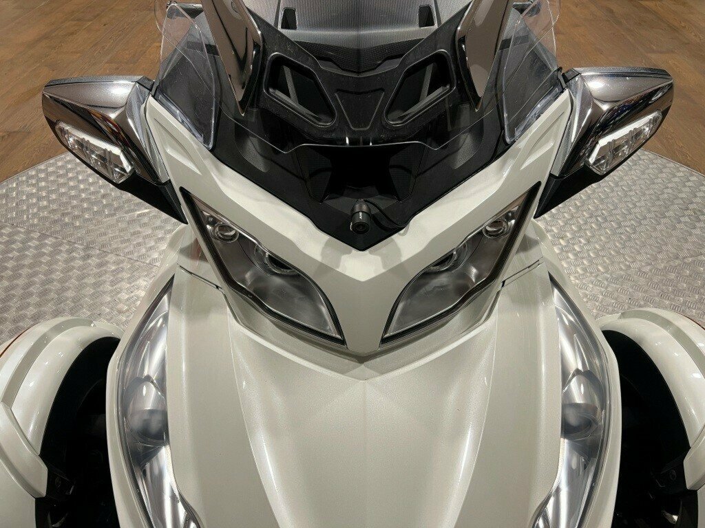 2016 CAN-AM SPYDER TRIKE
