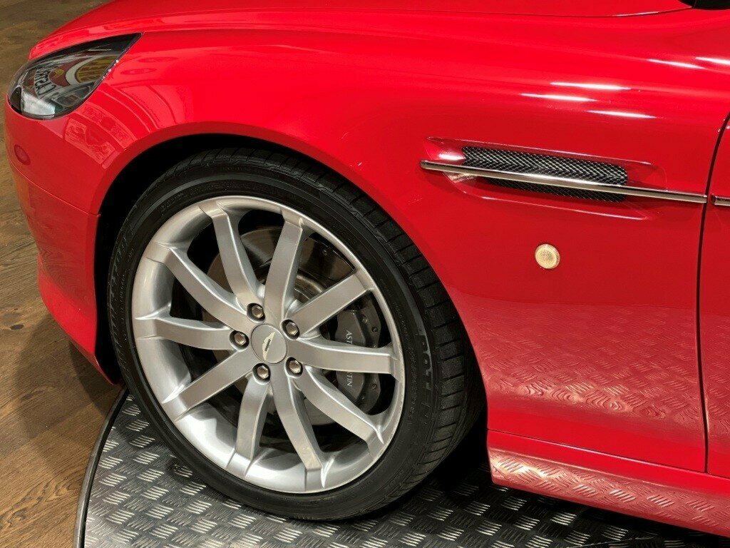 2005 ASTON MARTIN DB9 VOLANTE 6 SP AUTO TOUCHTRONIC 2D CONVERTIBLE