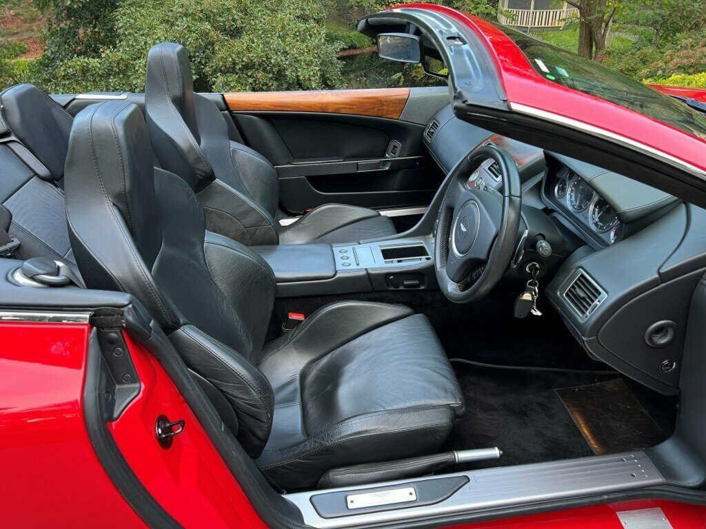 2005 ASTON MARTIN DB9 VOLANTE 6 SP AUTO TOUCHTRONIC 2D CONVERTIBLE