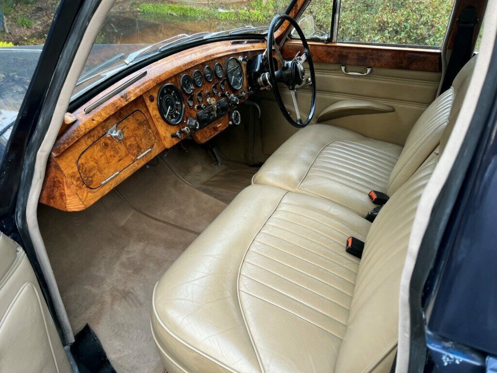 1967 DAIMLER MAJESTIC MAJOR DQ450 3 SP AUTOMATIC 4D SEDAN