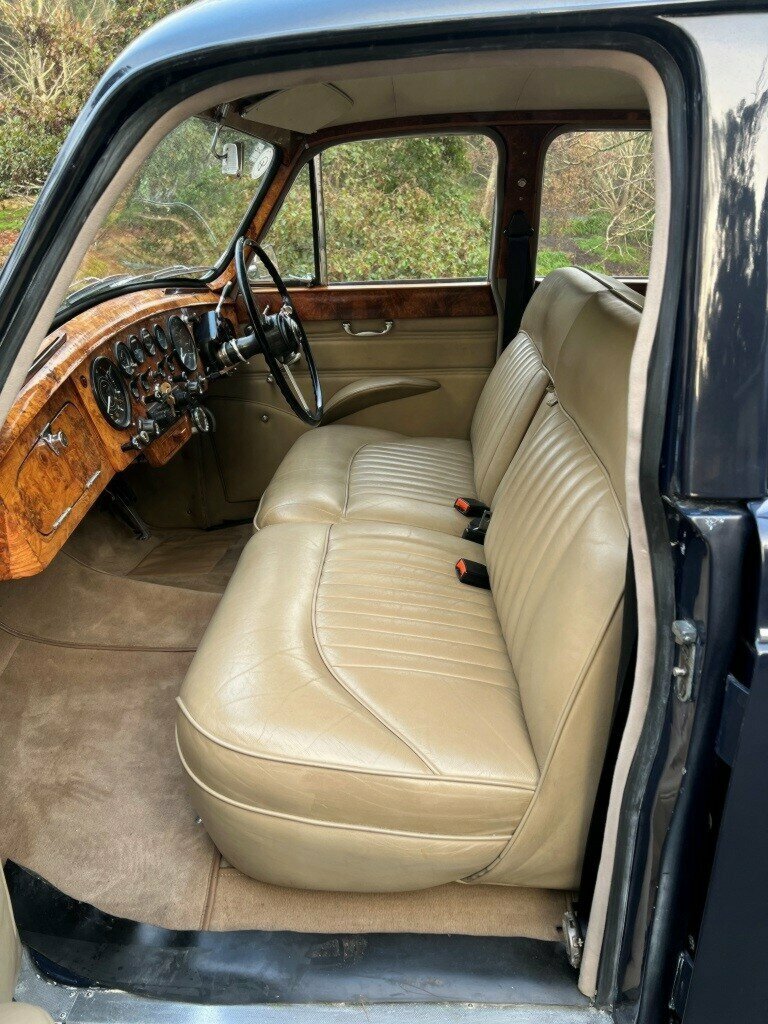 1967 DAIMLER MAJESTIC MAJOR DQ450 3 SP AUTOMATIC 4D SEDAN