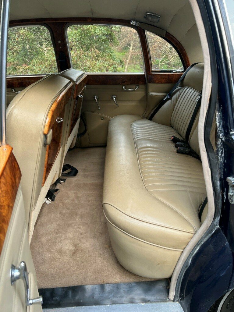 1967 DAIMLER MAJESTIC MAJOR DQ450 3 SP AUTOMATIC 4D SEDAN
