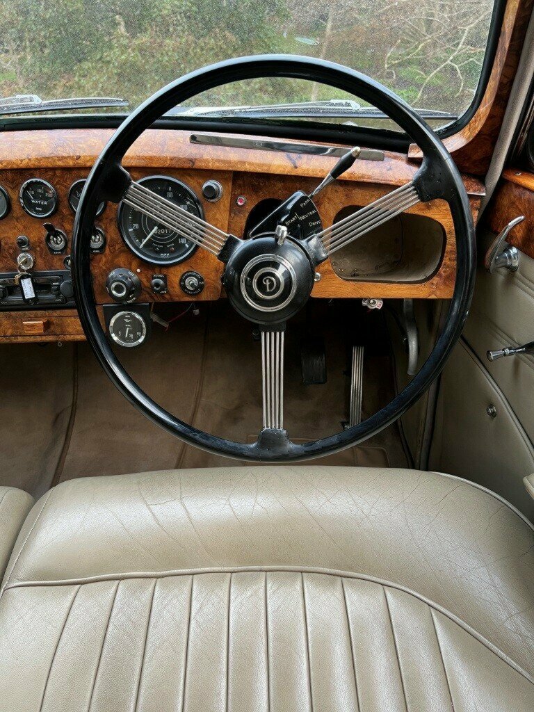 1967 DAIMLER MAJESTIC MAJOR DQ450 3 SP AUTOMATIC 4D SEDAN