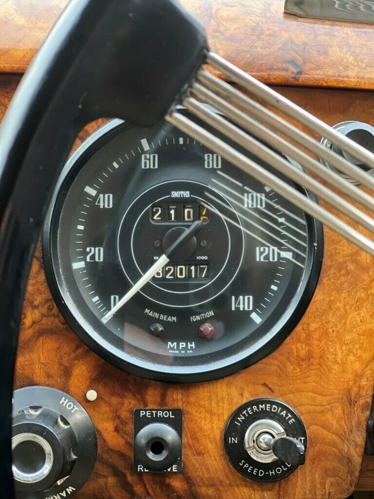1967 DAIMLER MAJESTIC MAJOR DQ450 3 SP AUTOMATIC 4D SEDAN
