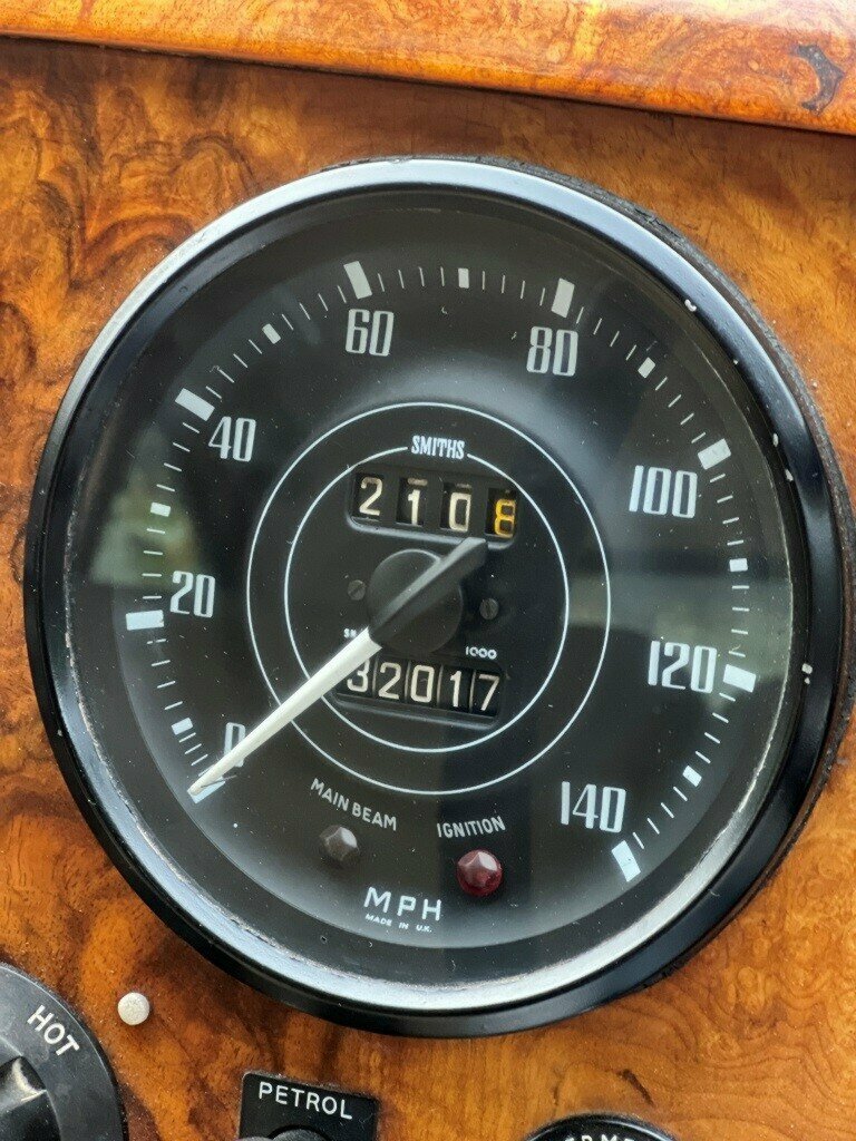 1967 DAIMLER MAJESTIC MAJOR DQ450 3 SP AUTOMATIC 4D SEDAN