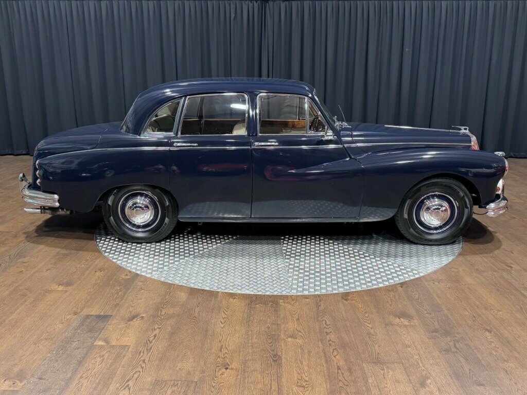 1967 DAIMLER MAJESTIC MAJOR DQ450 3 SP AUTOMATIC 4D SEDAN