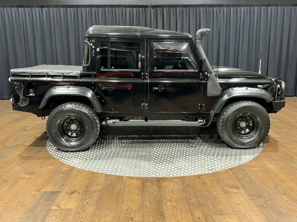 2011 LAND ROVER DEFENDER MY11 130 HCPU (4X4) 6 SP MANUAL CREW CAB P/UP