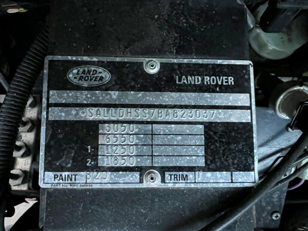 2011 LAND ROVER DEFENDER MY11 130 HCPU (4X4) 6 SP MANUAL CREW CAB P/UP