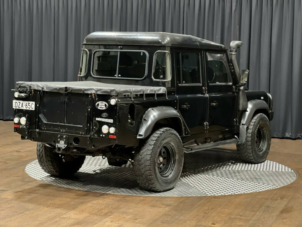 2011 LAND ROVER DEFENDER MY11 130 HCPU (4X4) 6 SP MANUAL CREW CAB P/UP