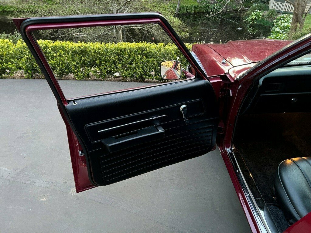 1976 HOLDEN SANDMAN HJ 4 SP MANUAL VAN