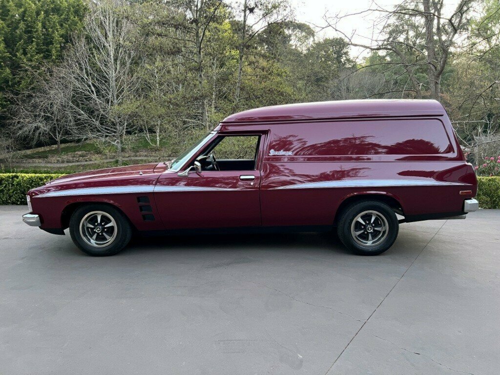 1976 HOLDEN SANDMAN HJ 4 SP MANUAL VAN