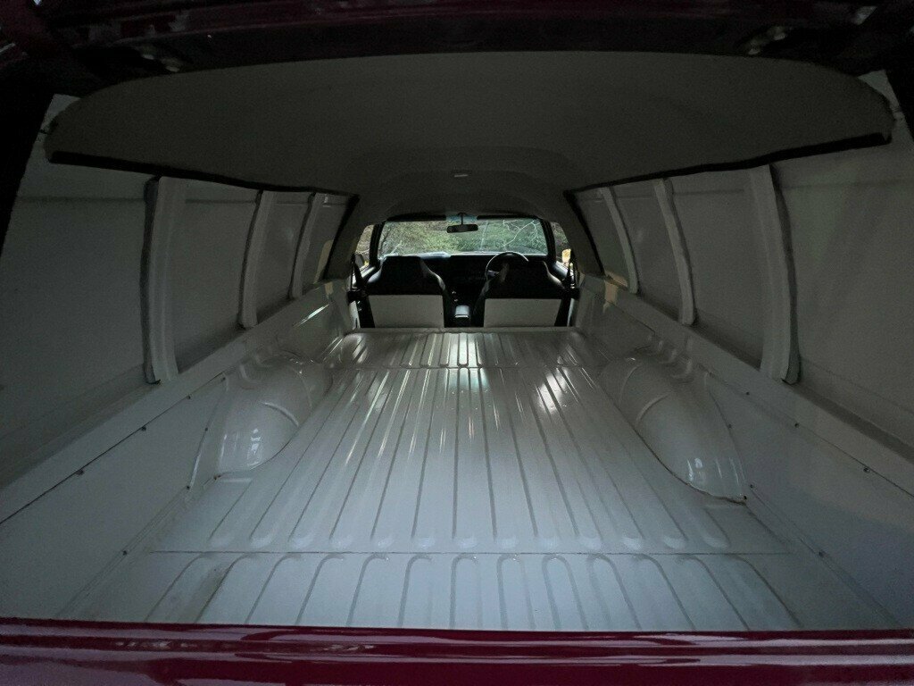 1976 HOLDEN SANDMAN HJ 4 SP MANUAL VAN