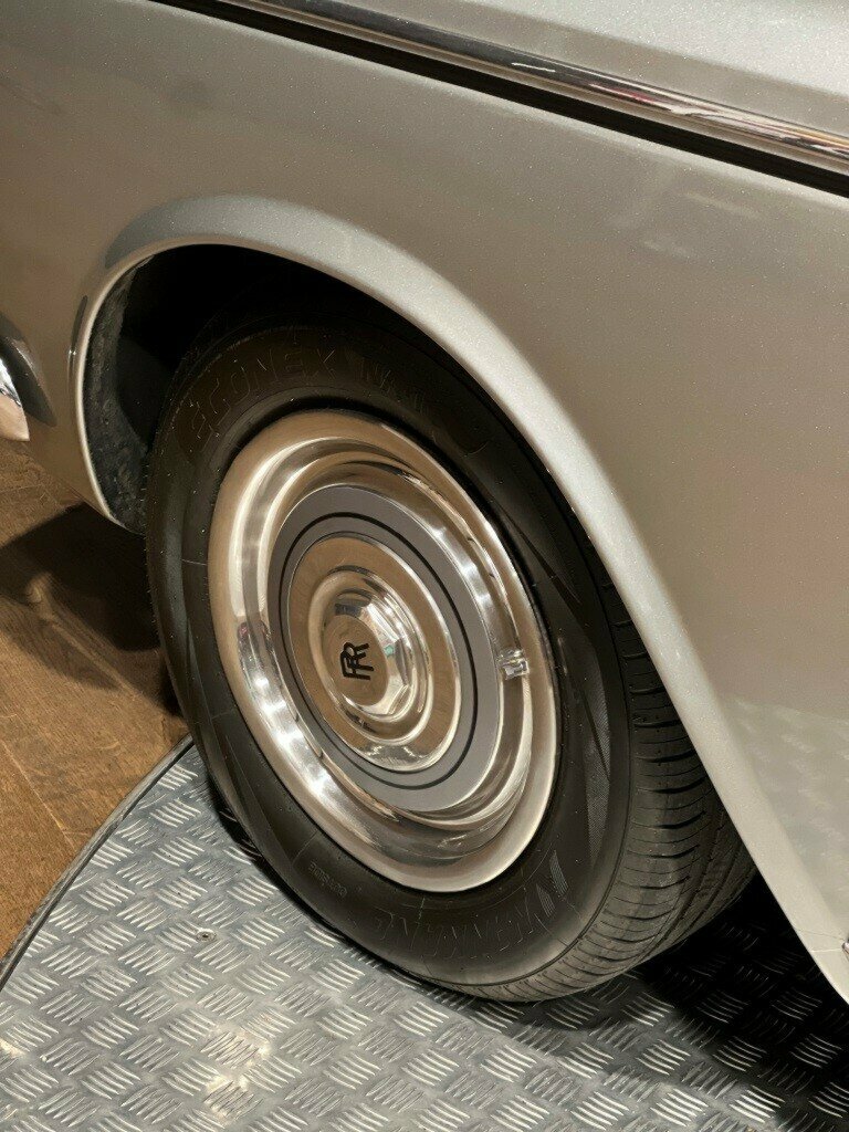 1969 ROLLS-ROYCE SILVER SHADOW 4 SP AUTOMATIC 4D SALOON