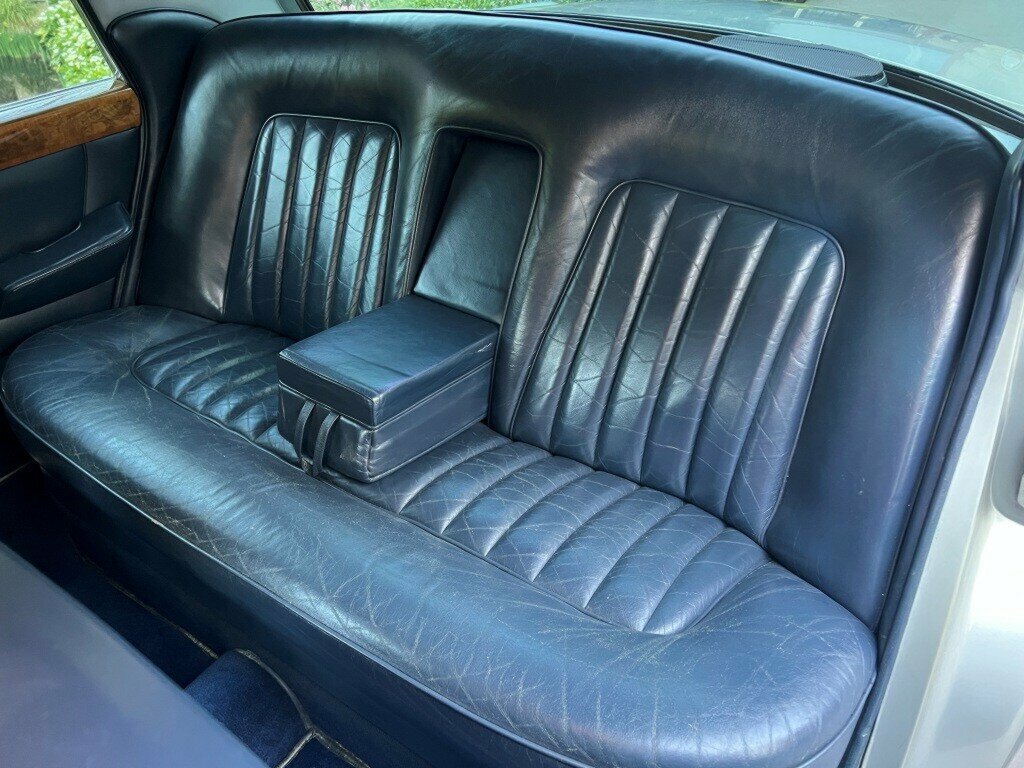 1969 ROLLS-ROYCE SILVER SHADOW 4 SP AUTOMATIC 4D SALOON
